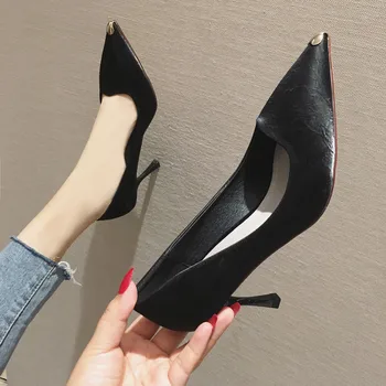 Spring and autumn new fashion female 7.5cm girl wind pointed iron head stiletto shallow work shoes high heels 
Spring and autumn new fashion female 7.5cm girl wind pointed iron head stiletto shallow work shoes high heels