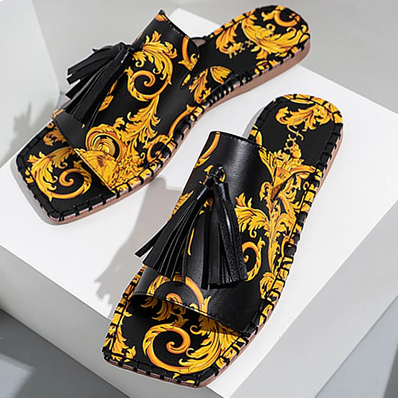 luxury Female slippers embroidery Flower Tassels Summer Shoes For Women Beach Slipper 2021 Mules Shoes Flat Slides Slipper Women
luxury Female slippers embroidery Flower Tassels Summer Shoes For Women Beach Slipper 2021 Mules Shoes Flat Slides Slipper Women