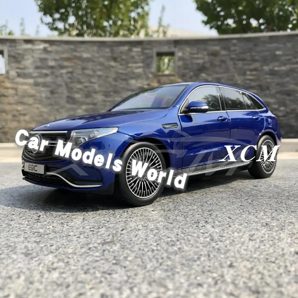 Diecast Car Model for EQC 1:18 (Blue) ENGINE COVER DOESN'T OPEN + SMALL GIFT!!!!!!
Diecast Car Model for EQC 1:18 (Blue) ENGINE COVER DOESN'T OPEN + SMALL GIFT!!!!!!