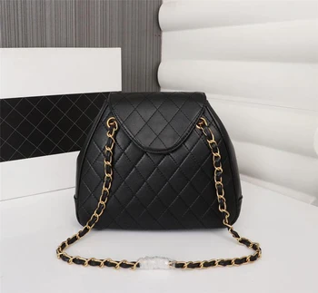 CHA-a Hot sale Women Middle Size Handbag and Shoulder Bags Trend Letters Cover Soft Lady's Fashion Messenger Chain Casual tote
CHA-a Hot sale Women Middle Size Handbag and Shoulder Bags Trend Letters Cover Soft Lady's Fashion Messenger Chain Casual tote