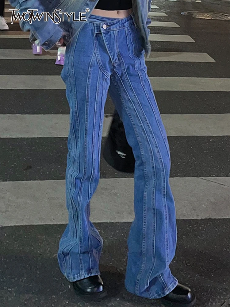 TWOTWINSTYLE Casual Jeans For Women High Waist Single Button Patchwork Pockets Straight Loose Long Pants Female 2021 Autumn New 
TWOTWINSTYLE Casual Jeans For Women High Waist Single Button Patchwork Pockets Straight Loose Long Pants Female 2021 Autumn New
