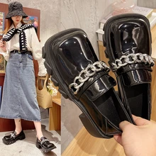 2021 New Autumn Platform British Style Small Leather Shoes Women Metal Chain Thick Heel Thick Sole Single Shoes Female Loafers
2021 New Autumn Platform British Style Small Leather Shoes Women Metal Chain Thick Heel Thick Sole Single Shoes Female Loafers
