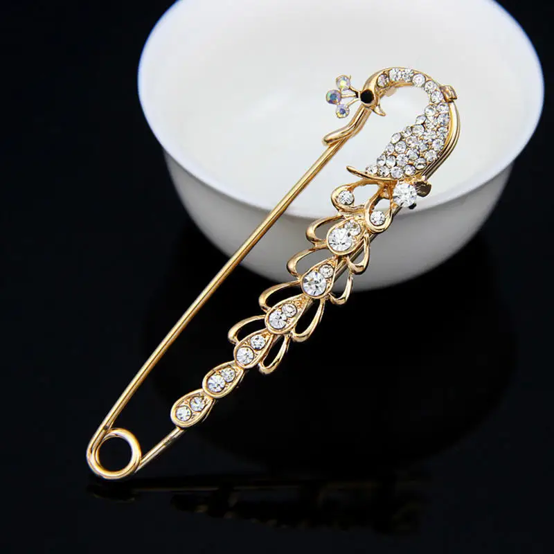 LNRRABC Elegant Brooches Pin Up For Women Suit Hats Clips Girl Peacock Crystal Rhinestones Brooch Pins Needle Fashion Jewelry
LNRRABC Elegant Brooches Pin Up For Women Suit Hats Clips Girl Peacock Crystal Rhinestones Brooch Pins Needle Fashion Jewelry