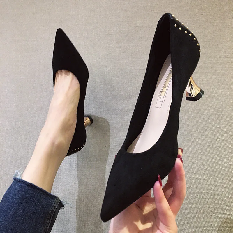 2020 Spring And Autumn New Style Shoes Women's Shallow Mouth Pointed Thin Heeled 5cm High Heel Shoes Women's Rivet Solid Color V
2020 Spring And Autumn New Style Shoes Women's Shallow Mouth Pointed Thin Heeled 5cm High Heel Shoes Women's Rivet Solid Color V