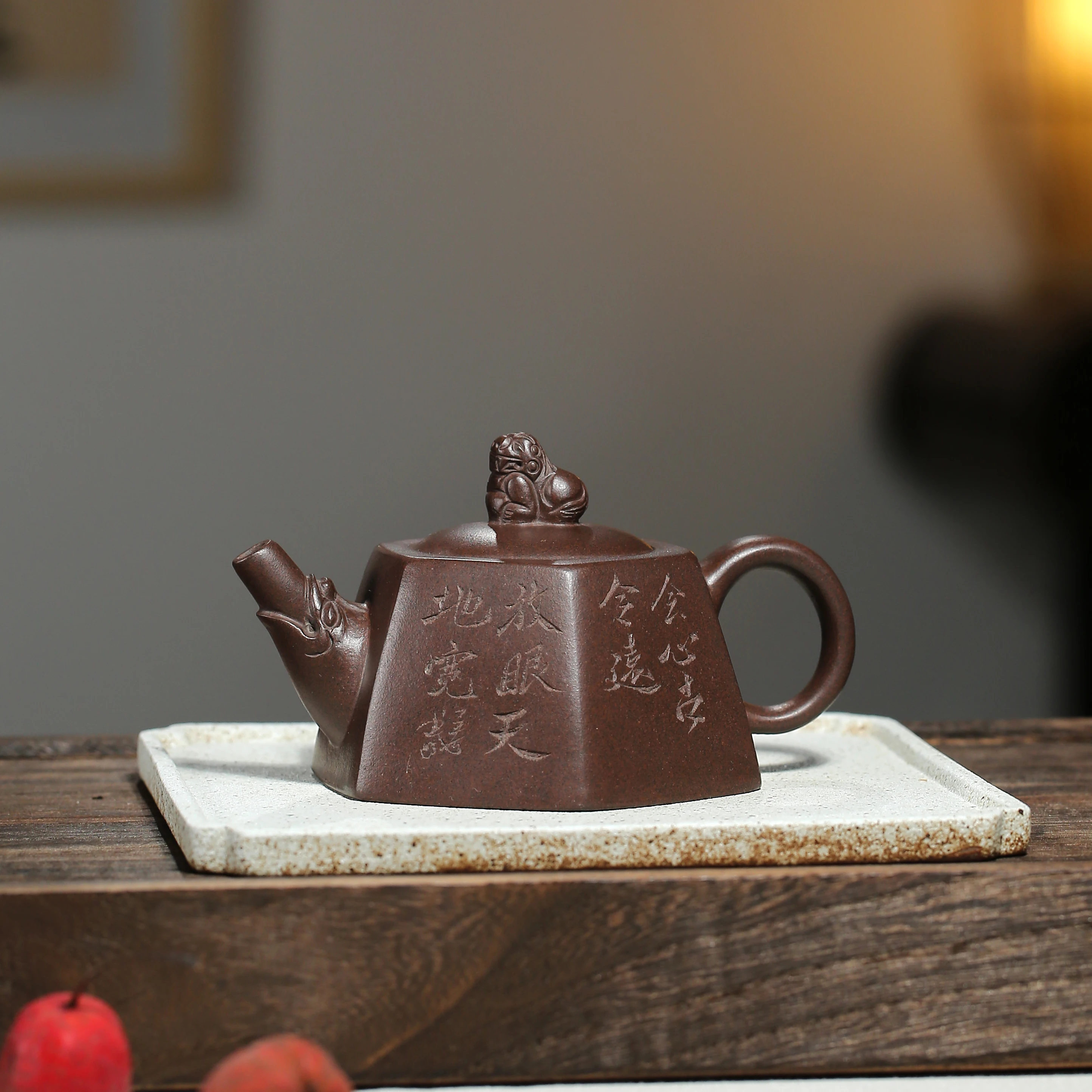 Yixing Purple Clay Teapot large capacity Teapot for tea brewing Tea set kettle Ceremony Gift
Yixing Purple Clay Teapot large capacity Teapot for tea brewing Tea set kettle Ceremony Gift
