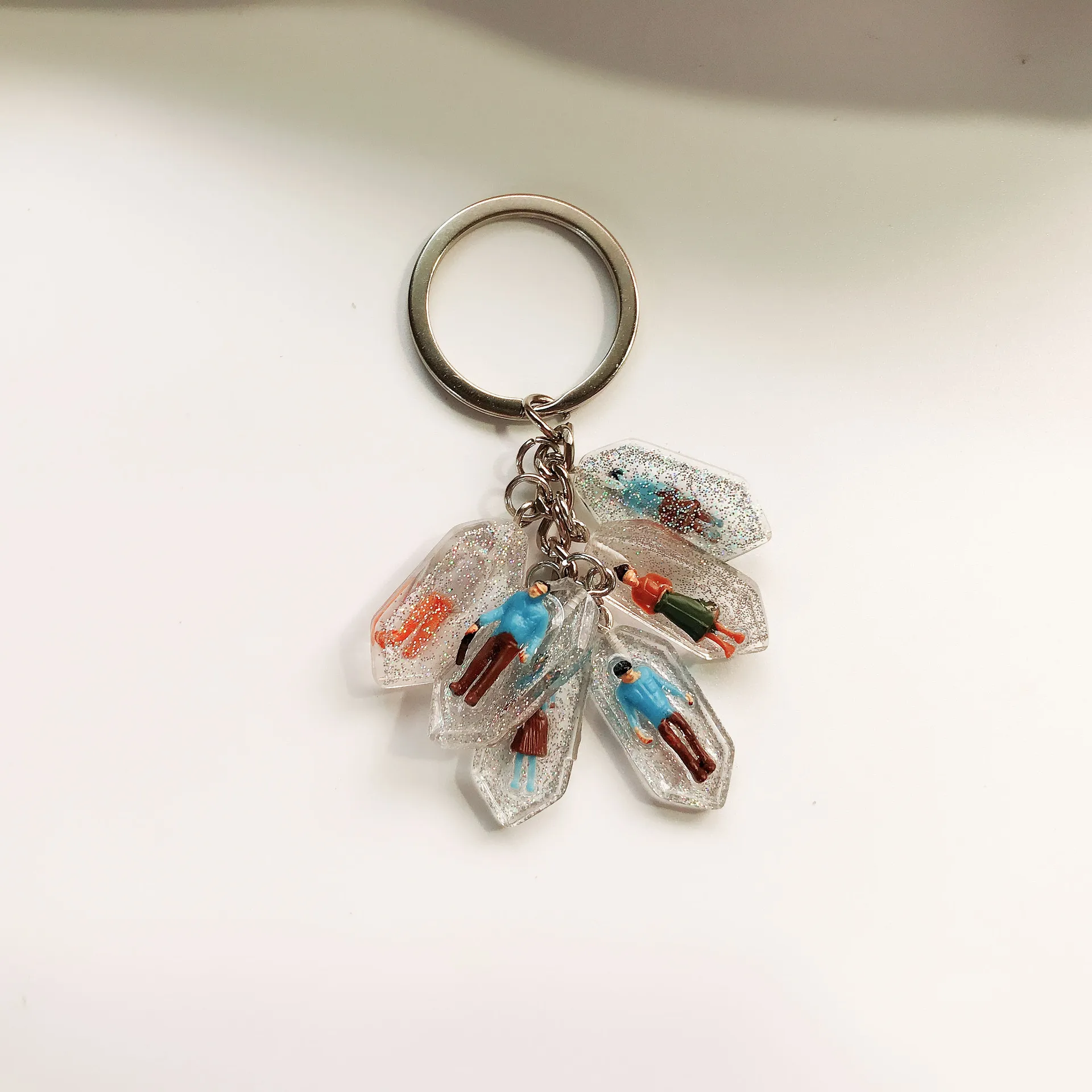 Creative Handmade Transparent Geometric Little Human Keychains Key Rings Jewelry Fashion Lovely Humanoid Bag Keychain Decoration
Creative Handmade Transparent Geometric Little Human Keychains Key Rings Jewelry Fashion Lovely Humanoid Bag Keychain Decoration