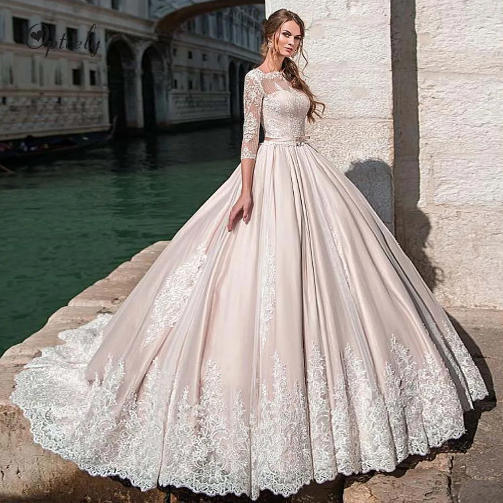 Optcely Exquisite Scoop Neck Three Quarter A-line Wedding Dresses 2019 Elegant Appliques Beaded Muslim Lace Princess Bridal Gown
Optcely Exquisite Scoop Neck Three Quarter A-line Wedding Dresses 2019 Elegant Appliques Beaded Muslim Lace Princess Bridal Gown