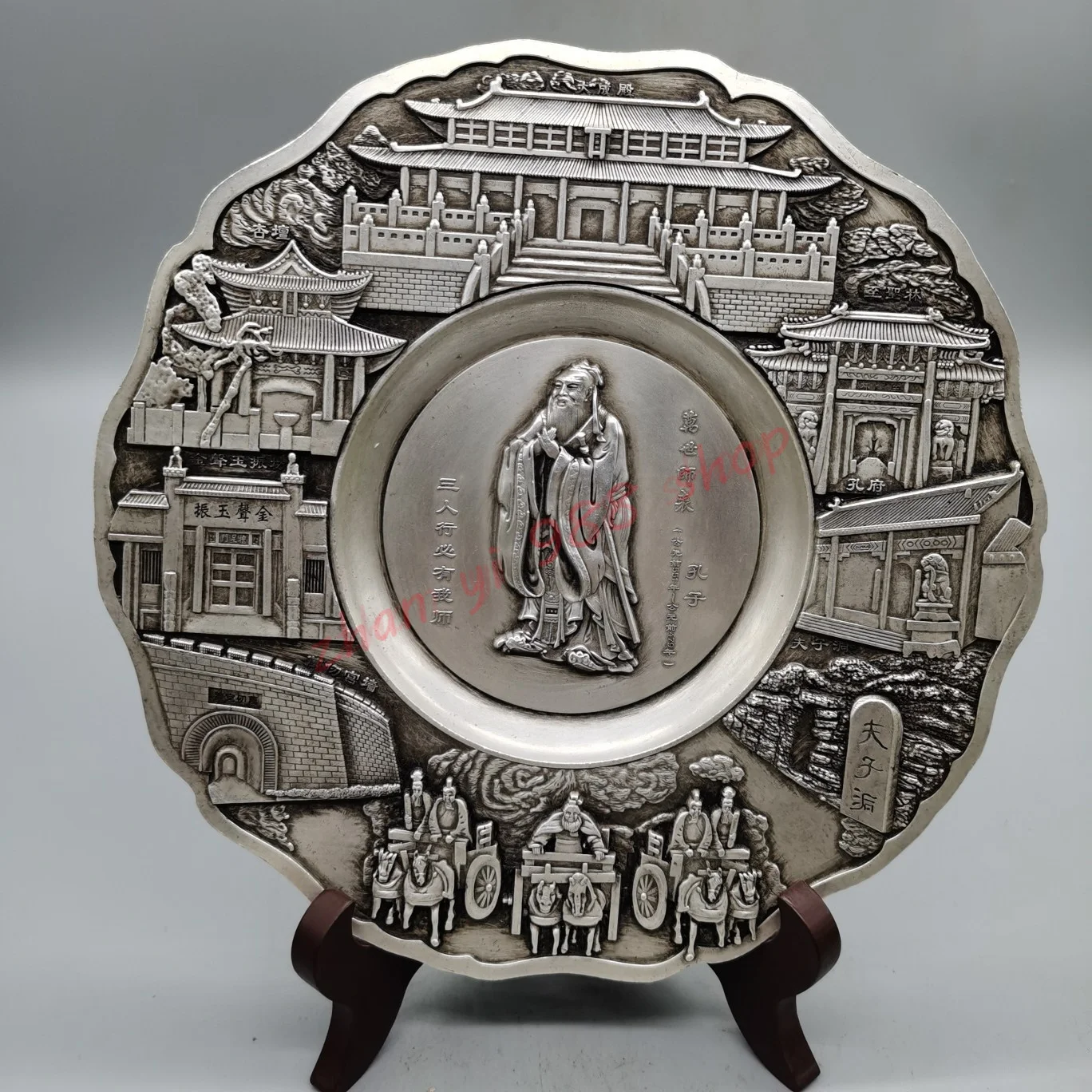 Classical plates, Confucius copper plate, Exquisite crafts, living room and study decorations
Classical plates, Confucius copper plate, Exquisite crafts, living room and study decorations