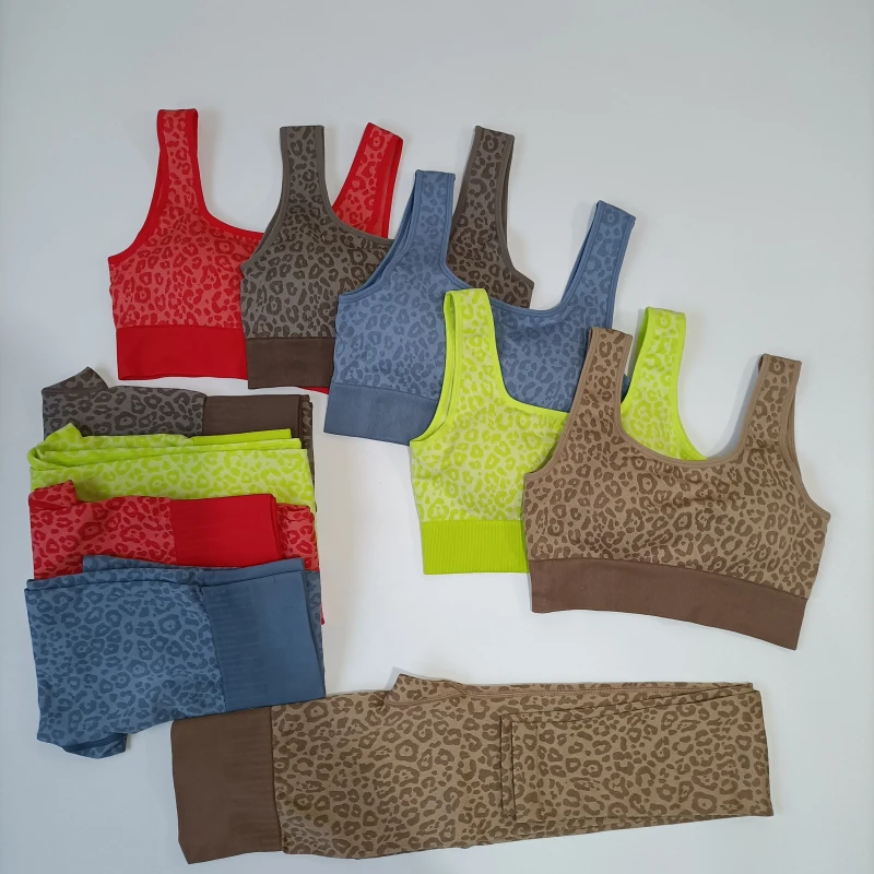 Top Sexy Leopard Yoga Set Women Sport Suit Workout Clothes High Waist Sport Leggings+Bra Sports Clothing Sportswear Workout Set
Top Sexy Leopard Yoga Set Women Sport Suit Workout Clothes High Waist Sport Leggings+Bra Sports Clothing Sportswear Workout Set