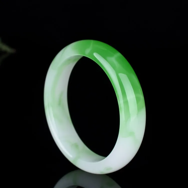 Myanmar jade bracelet ice waxy jade light green girl Wangfu jade bracelet women's half green floating flower
Myanmar jade bracelet ice waxy jade light green girl Wangfu jade bracelet women's half green floating flower