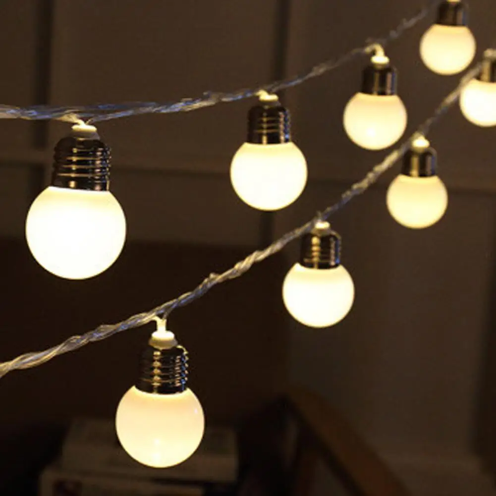 Plug-in plastic ball bulbs 20LED Christmas lights string US regulations / European regulations LED plug light string 
Plug-in plastic ball bulbs 20LED Christmas lights string US regulations / European regulations LED plug light string