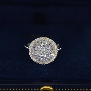 New Arrival 925 Silver VVS1 D Color Round Brilliant Cut Wide Moissanite Ring Diamond Test Past Princess Engagement Ring for Girl
New Arrival 925 Silver VVS1 D Color Round Brilliant Cut Wide Moissanite Ring Diamond Test Past Princess Engagement Ring for Girl