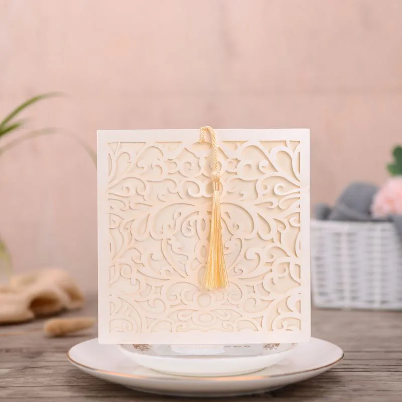 50pcs White Laser Cut Wedding Invitations Card Square Flower Greeting Cards Customize with Tassel Wedding Party Favor Decoration
50pcs White Laser Cut Wedding Invitations Card Square Flower Greeting Cards Customize with Tassel Wedding Party Favor Decoration