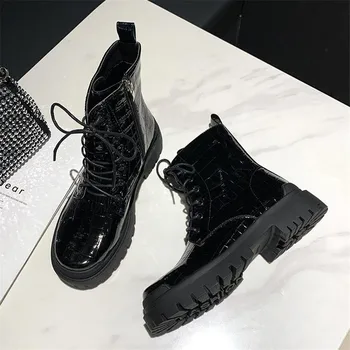 Fashion 2020 Lace Up Shoes Lady Punk Style High Heels Platform Boots Women Summer Autumn Black Patent Leather Boots Woman 35-40
Fashion 2020 Lace Up Shoes Lady Punk Style High Heels Platform Boots Women Summer Autumn Black Patent Leather Boots Woman 35-40