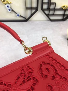 2020 the new style fashion and classic hollow out lace genuine cow leather women handbag one shoulder bag crossbody bag 4 color
2020 the new style fashion and classic hollow out lace genuine cow leather women handbag one shoulder bag crossbody bag 4 color