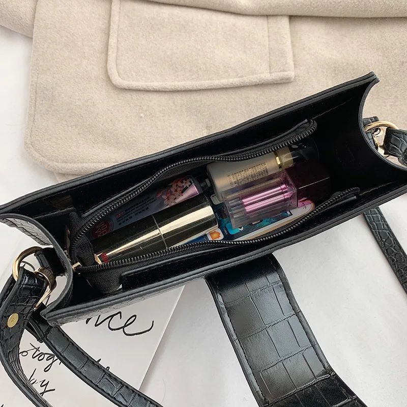 2019 Winter New Style WOMEN'S Bag Korean-style Square Sling Bag Solid Color Crocodile Pattern Shoulder Trapezoid Square Bag Obli
2019 Winter New Style WOMEN'S Bag Korean-style Square Sling Bag Solid Color Crocodile Pattern Shoulder Trapezoid Square Bag Obli