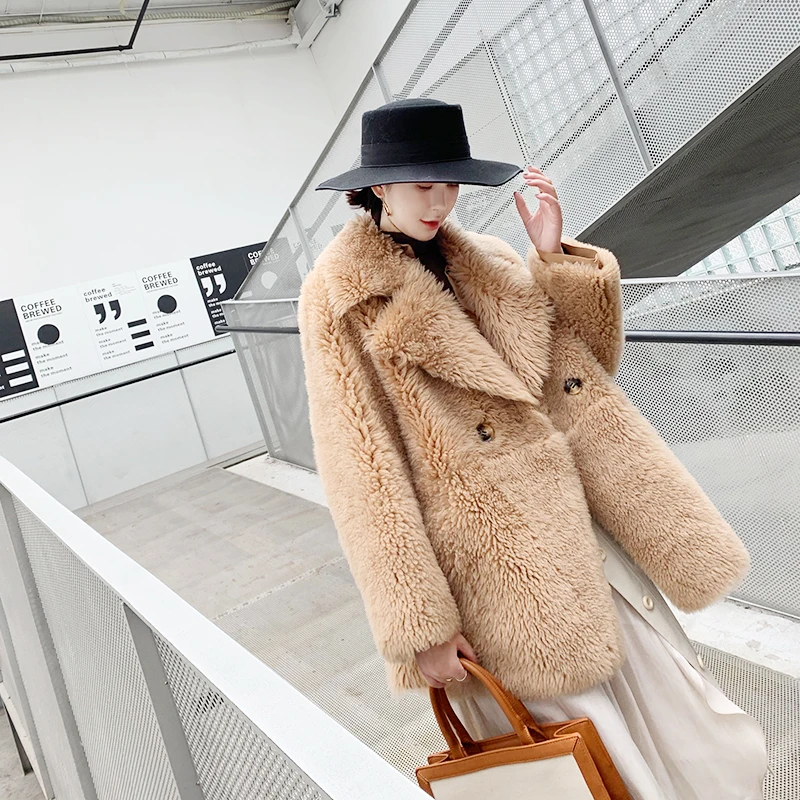 rf2013 Single Button Real Sheep Fur Shearling Jacket Woman Simple Desgin Long Sleeve Genuine Leather Sheep Shearling Coat
rf2013 Single Button Real Sheep Fur Shearling Jacket Woman Simple Desgin Long Sleeve Genuine Leather Sheep Shearling Coat
