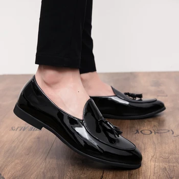2020 Mens Tassel Shoes Leather Italian Formal Dress Office Footwear Luxury Brand Fashion Elegant Oxford Shoes For Men Big Size
2020 Mens Tassel Shoes Leather Italian Formal Dress Office Footwear Luxury Brand Fashion Elegant Oxford Shoes For Men Big Size