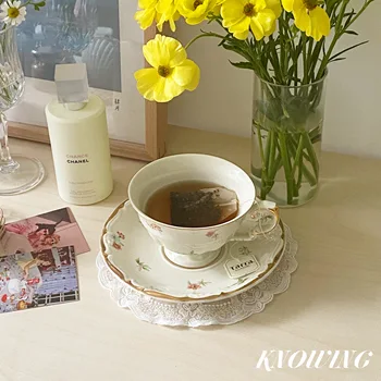 Turkish Luxury Coffee Cup and Saucer Set European Travel Tea Coffee Cup Home Garden Porcelain Espresso Taza Drinkware AB50BD
Turkish Luxury Coffee Cup and Saucer Set European Travel Tea Coffee Cup Home Garden Porcelain Espresso Taza Drinkware AB50BD