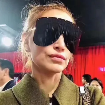 Brand Designers Multicolor Gradient Lens Fashion Broad Frame Sunglasses Sun Glasses One-piece Lens Goggles Golden Oversize Frame
Brand Designers Multicolor Gradient Lens Fashion Broad Frame Sunglasses Sun Glasses One-piece Lens Goggles Golden Oversize Frame