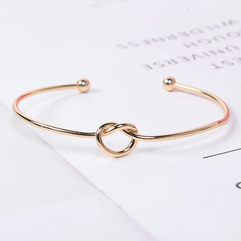Student Fashion Bracelet Female Simple and Fresh Lady Knot Round Opening Bracelet Female Temperament Bracelet Accessories
Student Fashion Bracelet Female Simple and Fresh Lady Knot Round Opening Bracelet Female Temperament Bracelet Accessories