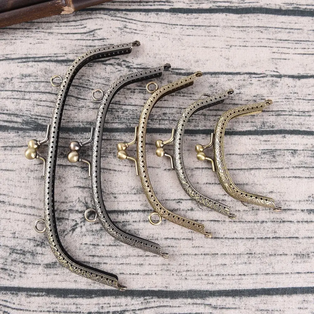 5Sizes Bags Hardware Making Kiss Clasp Lock Antique Bronze Tone Arch Metal Purse Frame Handle for Clutch Bag Handbag Accessories
5Sizes Bags Hardware Making Kiss Clasp Lock Antique Bronze Tone Arch Metal Purse Frame Handle for Clutch Bag Handbag Accessories