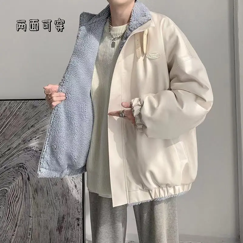Wear PU leather cotton clothes on both sides men's winter 2021 new thickened warm lamb cashmere coat
Wear PU leather cotton clothes on both sides men's winter 2021 new thickened warm lamb cashmere coat
