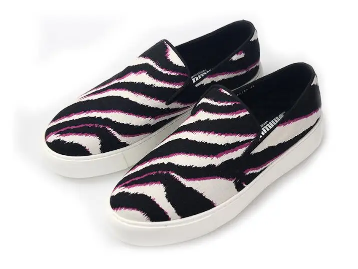 New fashion striped men shoes genuine leather round toe slip on loafers casual shoes for men
New fashion striped men shoes genuine leather round toe slip on loafers casual shoes for men