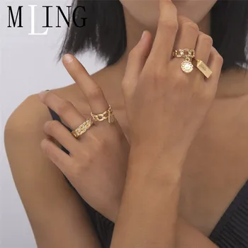 MLING 4 Pcs/Set Vintage Gold Alloy Crystal Rings Fashion Geometric Hollow Lock Rings for Women
MLING 4 Pcs/Set Vintage Gold Alloy Crystal Rings Fashion Geometric Hollow Lock Rings for Women