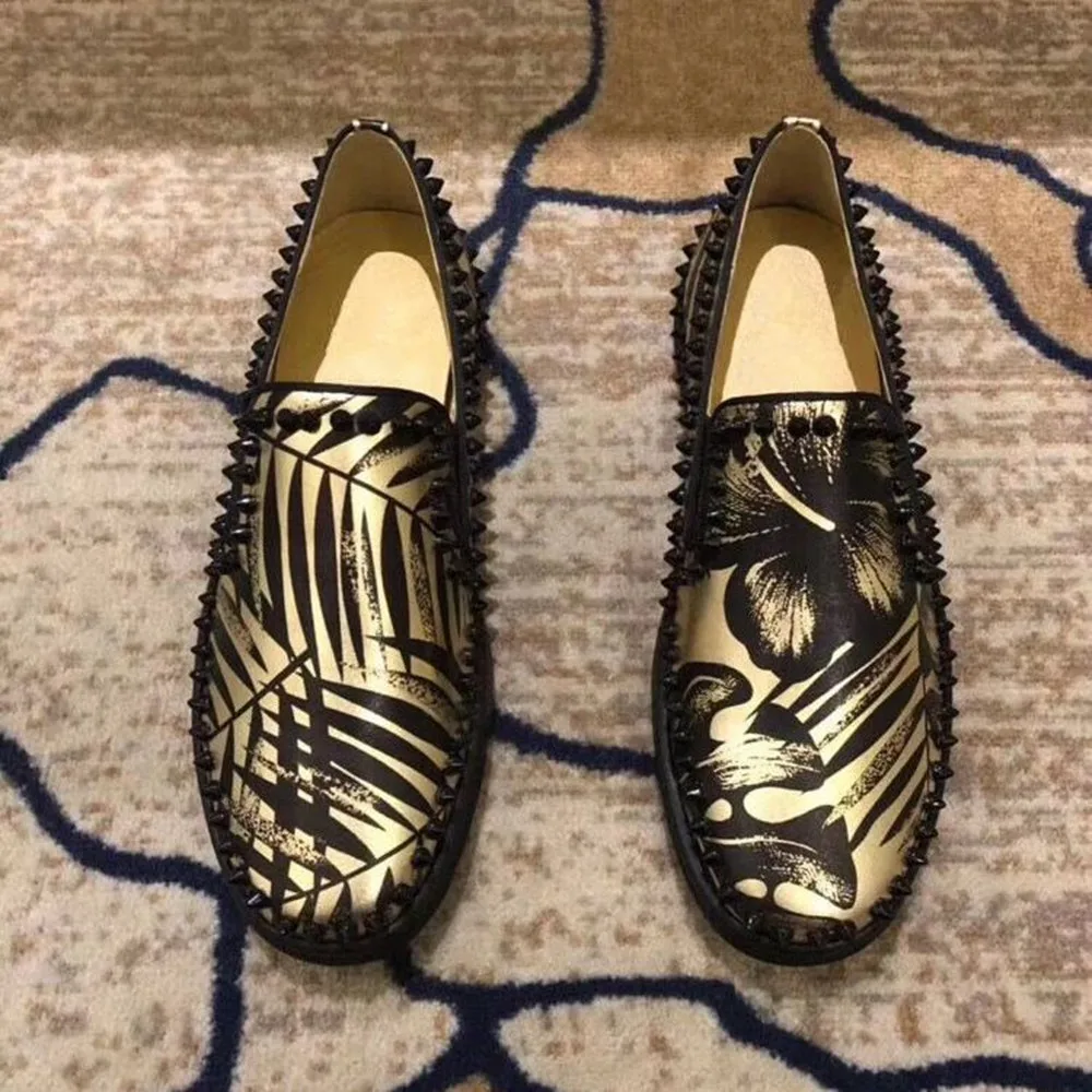 2021New style Man Loafers Mens Printed Embroidery gold Driving Party Flats Men's Slip-On Moccasins Casual Shoes
2021New style Man Loafers Mens Printed Embroidery gold Driving Party Flats Men's Slip-On Moccasins Casual Shoes