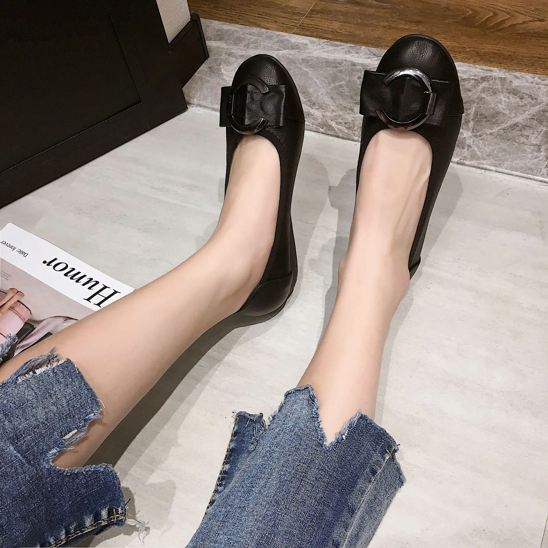 2020 New Style Casual Flat Large Size round Buckle Spring And Autumn Low-Cut Flat Soft-Sole Comfortable Anti-slip
2020 New Style Casual Flat Large Size round Buckle Spring And Autumn Low-Cut Flat Soft-Sole Comfortable Anti-slip