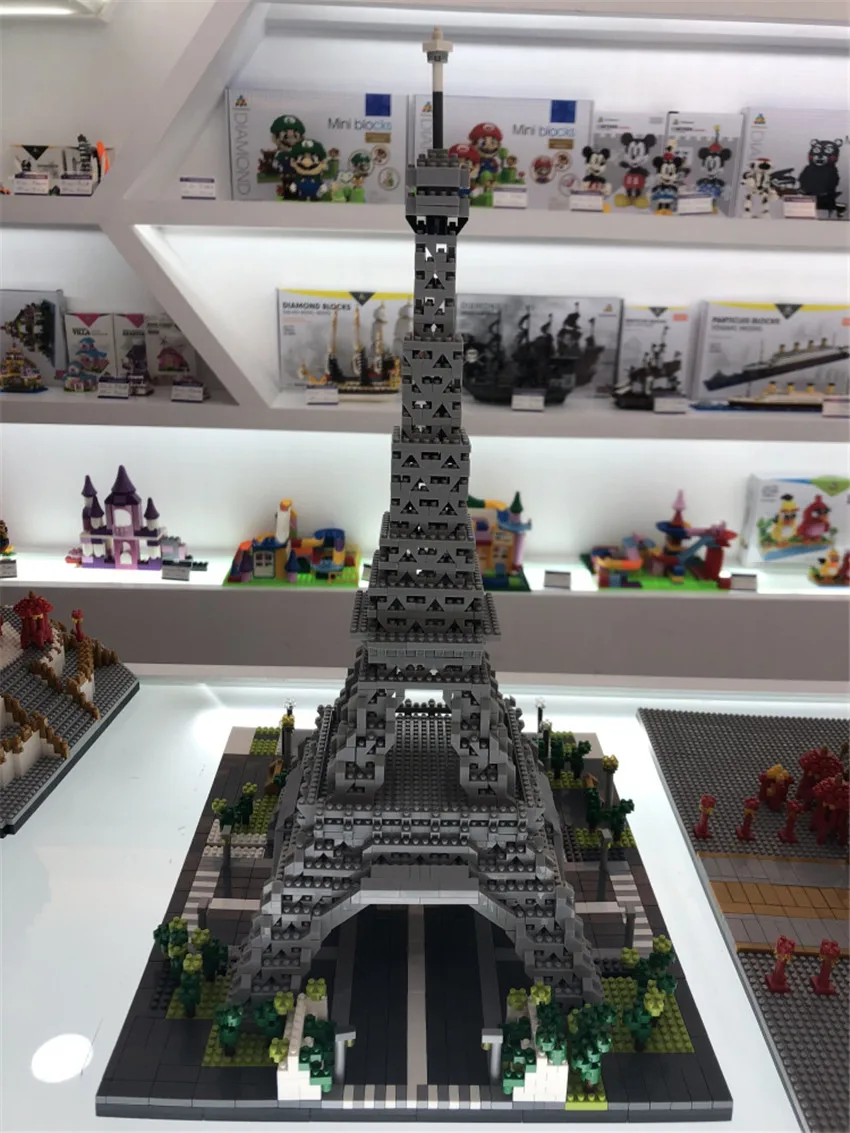 YZ 3D Creative Architecture Bricks Mirco Paris Eiffel Tower blocks Russia Moscow Vasily Cathedral toys For Kids Educational toy
YZ 3D Creative Architecture Bricks Mirco Paris Eiffel Tower blocks Russia Moscow Vasily Cathedral toys For Kids Educational toy