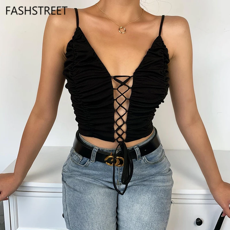 Женский топ на шнуровке FASHSTREET черный укороченный с рюшами и вырезами вечерние