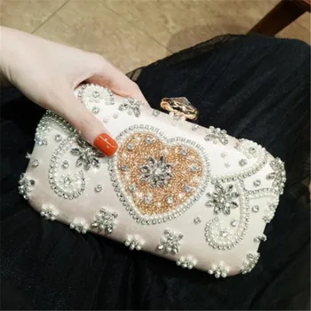 20x15CM 2020 Dinner Bag Champagne Clutch Bag Flap Bag Embroidered Love Banquet Women Bag a5550
20x15CM 2020 Dinner Bag Champagne Clutch Bag Flap Bag Embroidered Love Banquet Women Bag a5550