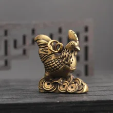 Pure Estátua de Bronze Retro 12 Galo Animais Do Zodíaco Chinês Moedas Antigas Pingentes Chaveiro Ornamentos Feng Shui de Cobre Decoração de Casa(China)