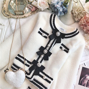 Plush Two-piece Short Skirt Set Women Korean Vintage Light Luxury Pearl Buttons Bowknot Tie Jacket Tops Bust Skirt Girl Set
Plush Two-piece Short Skirt Set Women Korean Vintage Light Luxury Pearl Buttons Bowknot Tie Jacket Tops Bust Skirt Girl Set