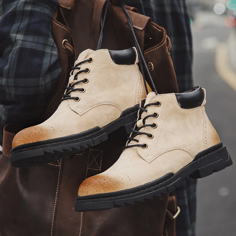 2019 Men's Casual Boots High To Help Martin Boots Solid Color Tie Outdoor Sports Wind Wild Fashion Men's Retro Tooling Boots
2019 Men's Casual Boots High To Help Martin Boots Solid Color Tie Outdoor Sports Wind Wild Fashion Men's Retro Tooling Boots