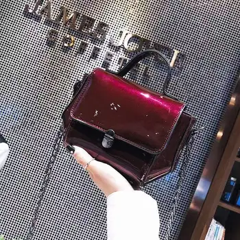 HongKong Style Mini Chain Shoulder Bag Smooth Surface Hand Bags For Women Red Color Fashion Joker Flap Bag Ladies Phone Bag
HongKong Style Mini Chain Shoulder Bag Smooth Surface Hand Bags For Women Red Color Fashion Joker Flap Bag Ladies Phone Bag