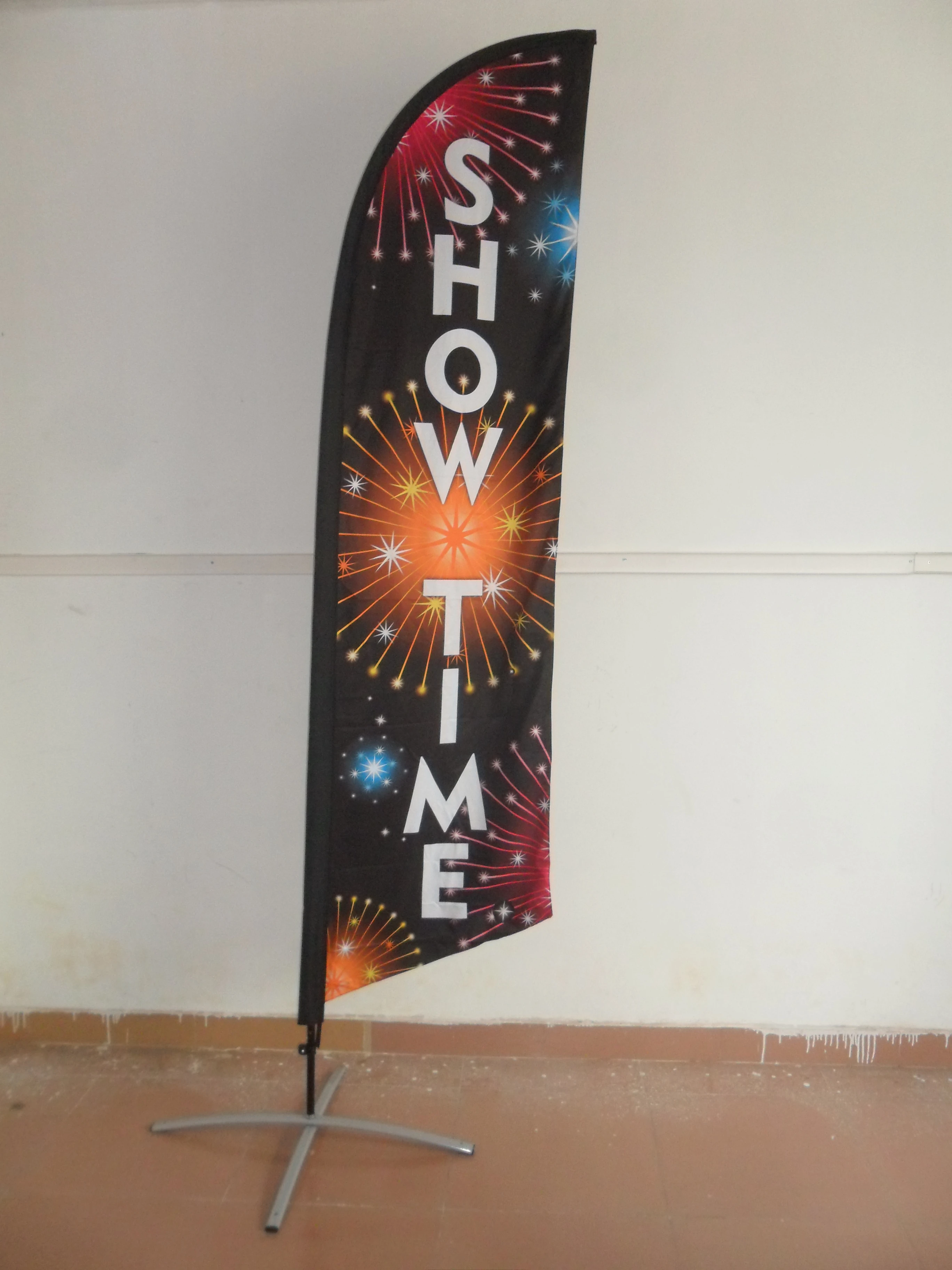 different sizes feather flag with customized logos, with base and water bag, free shippin, made in china, tent partner,
different sizes feather flag with customized logos, with base and water bag, free shippin, made in china, tent partner,