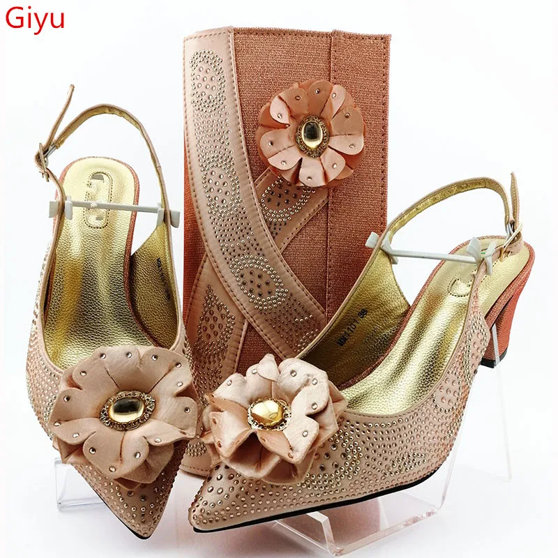 doershow latest design African Wedding Shoes and Bag Set peach Italian Shoes with Matching Bags Nigerian Women party! SGO1-11
doershow latest design African Wedding Shoes and Bag Set peach Italian Shoes with Matching Bags Nigerian Women party! SGO1-11