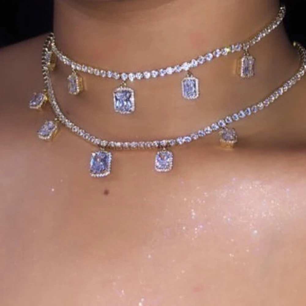 Женский чокер со сверкающими кристаллами ожерелье-цепочка золотистого и