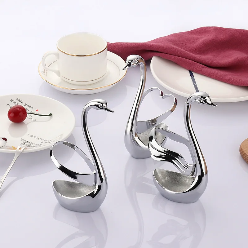 Daily Use Stainless Steel Cutlery Set Dessert dan gao shao Korean Style Fruit Fork Zinc Alloy Creative Cygnus Decoration
Daily Use Stainless Steel Cutlery Set Dessert dan gao shao Korean Style Fruit Fork Zinc Alloy Creative Cygnus Decoration