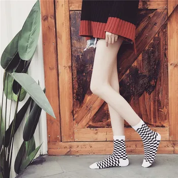 Korean Style Women Checkerboard Socks Harajuku Streetwear Black Checkered Cotton Socks Men Lattice Grid Socks Skateboard Sock 
Korean Style Women Checkerboard Socks Harajuku Streetwear Black Checkered Cotton Socks Men Lattice Grid Socks Skateboard Sock