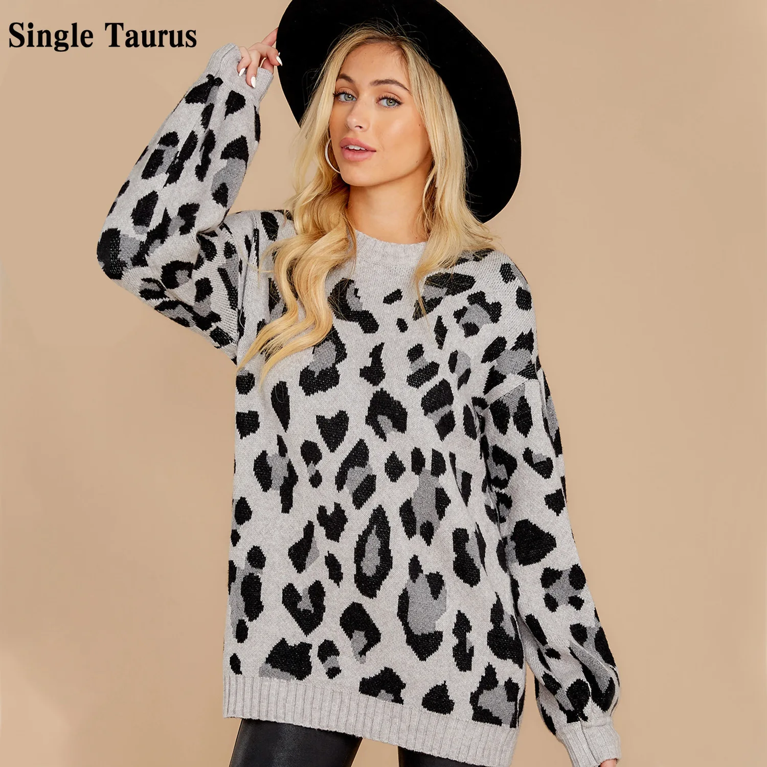 Fashion Female Sweater 2020 Autumn Winter Long Sleeve Loose Oversized Sweater Leopard Print Sexy Casual Knitted Pullover Top
Fashion Female Sweater 2020 Autumn Winter Long Sleeve Loose Oversized Sweater Leopard Print Sexy Casual Knitted Pullover Top
