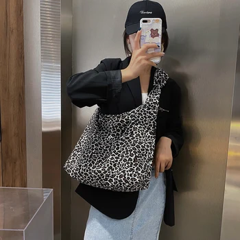 Leopard Pattern Bag Canvas Large Shoulder Bags for Women 2020 Branded Shoulder Handbags Female Hand Bag Vintage Trend Bags
Leopard Pattern Bag Canvas Large Shoulder Bags for Women 2020 Branded Shoulder Handbags Female Hand Bag Vintage Trend Bags