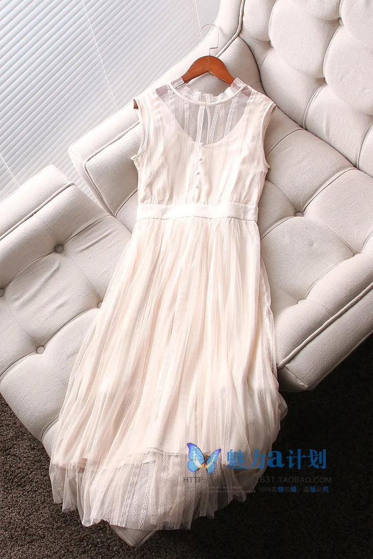 A Generation of Women's Sexy Lace Ladies' Lace-up Sleeveless Mid-length Dress Fruiting Body
A Generation of Women's Sexy Lace Ladies' Lace-up Sleeveless Mid-length Dress Fruiting Body