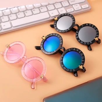 Children's Cute Summer Round Frame Small Sunglasses Boy Girl Baby Casual Sunglasses with Little Bee Letter Ultraviolet-proof Kid
Children's Cute Summer Round Frame Small Sunglasses Boy Girl Baby Casual Sunglasses with Little Bee Letter Ultraviolet-proof Kid