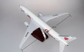 1/157 China Boeing B777 Airplane Model 47cm civil aircraft 47CM upgrade version with cabin lights 
1/157 China Boeing B777 Airplane Model 47cm civil aircraft 47CM upgrade version with cabin lights