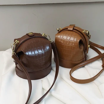 Stone pattern Bucket bags 2020 Fashion New High quality PU Leather Women's Designer Handbag Vintage Shoulder Messenger Bag
Stone pattern Bucket bags 2020 Fashion New High quality PU Leather Women's Designer Handbag Vintage Shoulder Messenger Bag