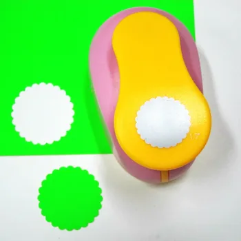 1.5''Circular Embossing Craft Puncher Hole Punch Designs Perforator Paper Card Making For Circle Eva Cutter Diy Hobby Tools
1.5''Circular Embossing Craft Puncher Hole Punch Designs Perforator Paper Card Making For Circle Eva Cutter Diy Hobby Tools